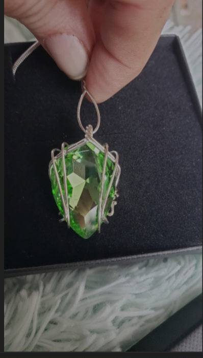 VERES™ Big Sparkle Peridot Green  DROP Dangle Drop Silver Lithuanian Crystal Pendant w 22 inch silvery chain-Large 30x22mm - Tartarian Treasures & Trinkets