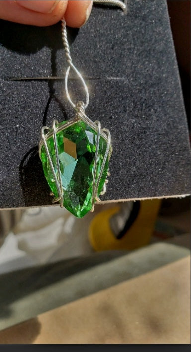 VERES™ Big Sparkle Peridot Green  DROP Dangle Drop Silver Lithuanian Crystal Pendant w 22 inch silvery chain-Large 30x22mm - Tartarian Treasures & Trinkets