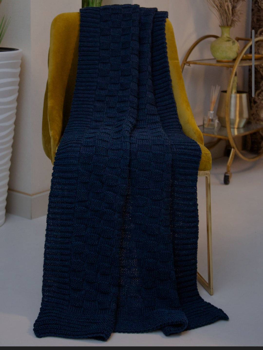 67"x45" Large 100% Virgin Wool, Blanket, Throw Made In Ireland, Authentic, colorful , Sale